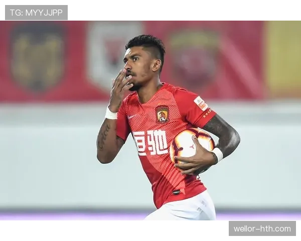 保利尼奥激发中场活力，引领球队实现战术新突破