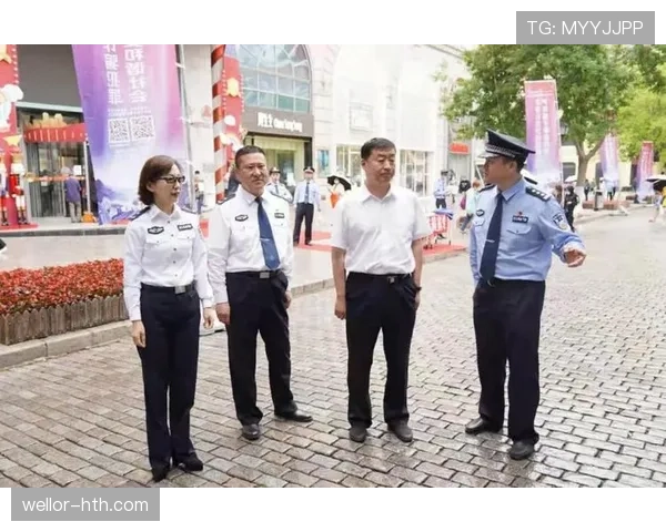 利桑德罗·马丁内斯:铁血防守筑牢后防,助球队防线稳步提升 利桑德罗·马丁内斯:铁血防守筑牢后防,助球队防线稳步提升